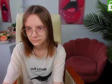 Astral_tease, Do my first day happy! #new #young #cute #shy #glasses [0 tokens remaining], webcam photo