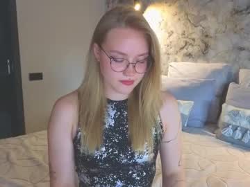 Aurora_golden • lovense20y • Vilnius, Lithuania • public