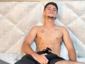 Austin_luxe_, 18 years old, My first Big Cum [1026 tokens left] #hairy #bigcock #18 #new #gay, webcam photo
