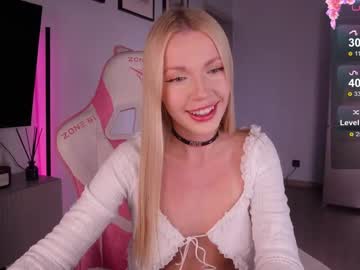 Baaby_bon, 21 years old, Topless 5 mins #blonde #teen #18 #naked #daddysgirl [441 tokens remaining], webcam photo