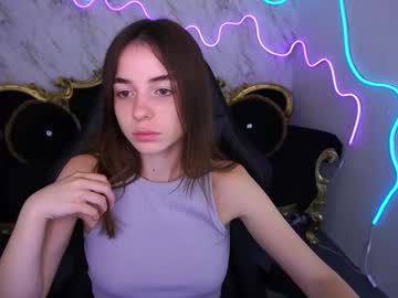 Babe_dollie, 18 years old, GOAL: Make me day best, even when its cold outside [1111 tokens remaining] Welcome to my room! #new #18 #shy #ukraine #cute, webcam photo