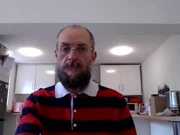 Basiccamguy • beard • London, Greater London • public