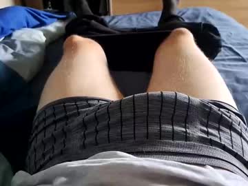 Hairy cam model Bastiiiiiiiii, 21 yrs live now