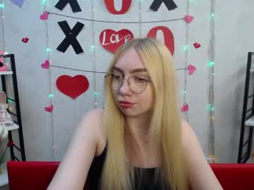Squirting cam girl Beatriceflyy age 21 yrs live now