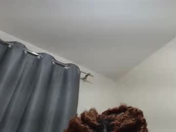 Squirting cam girl Beautifulchocolat live now