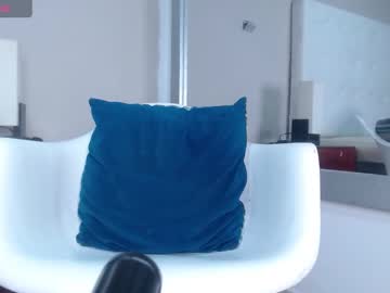Catch me live as Becca_hill1, age 19 yrs in premium male cam shows