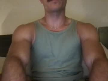 Live cam performer Beebud_27 streaming now