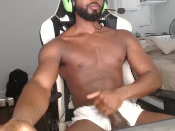 Hairy cam model Beefyhairyjock live now