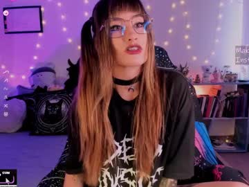 Beethmanning_, 23 years old, Hey, heeeeyyy, want to see mee? i have a lot of soup! #new #goth #mistress #gamer #deepthroat, webcam photo