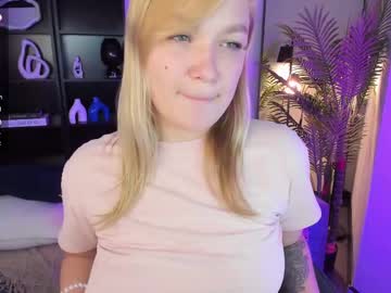 Squirting cam girl Bella_cosmos age 30 yrs live now