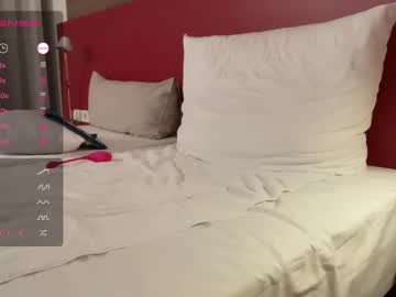 Bencrow big cock cam stud 35 yrs streaming live