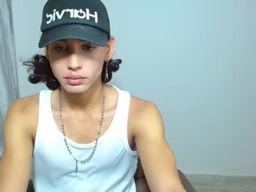 Benjamin_button__, 18 years old, hi guys my names is ZACH, #latino #muscle #bigcock  #young [199 tokens remaining], webcam photo