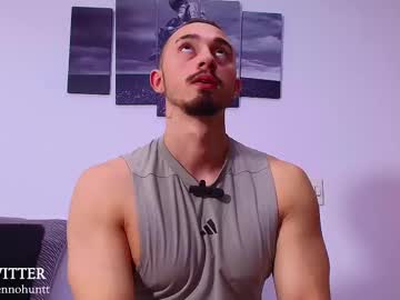 Muscle cam star Bennohunt, 28 yrs