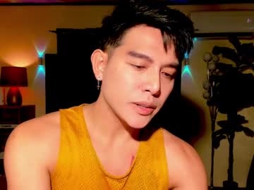 Live gay cam model Bentlyfuck streaming now in HD