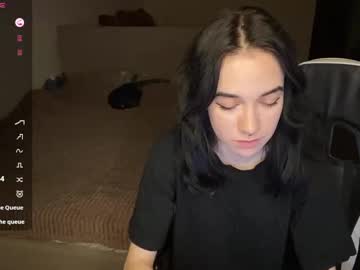 Berryyukii, 18 years old, Tease boobs undrer bra [28 tokens left] #18 #teen #young #teen #new, webcam photo
