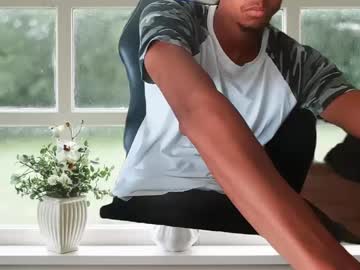 Muscle cam star Biggeroncam
