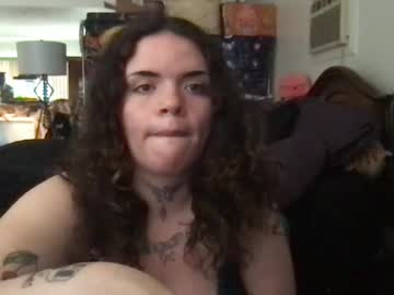 Squirting cam girl Bigtittygothwhore age 24 yrs live now