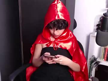 Biihoney, 20 years old, NEW here! ? Let’s make this Sunday unforgettable ? #smalltits #young #feet #slave #piercing, webcam photo