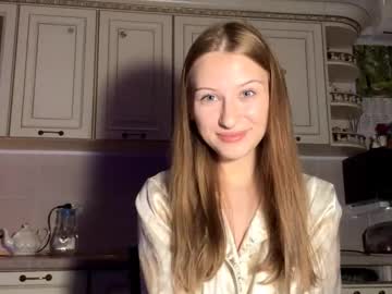 Bloody_petal, 18 years old, Goal: Show my belly! Hey guys, i am Brook! #new #shy #18 #teen #skinny [68 tokens remaining], webcam photo