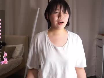 Bonniegrooms, 18 years old, #new Goal:soft touch my boobs ? First day here!     #shy #natural #Asian #18 [0 tokens remaining], webcam photo