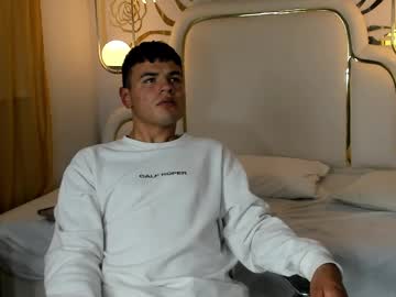 Boylust_vc, GOAL: stand up and jerk off close cam [70 tokens remaining] Welcome to my room!fitness beginner eager to play with you #bigcock #young #latino #uncut #new, webcam photo