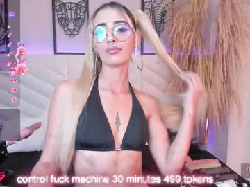 Breidyprincess010, 25 years old, Special show: "Pajama Party Travieso" #lovense #squirt #anal #fuckmachine #18, webcam photo