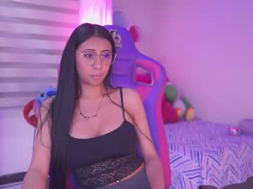 Briana_jons, 18 years old, GOAL: FLASH ASS + SPANK ASS X5 [76 tokens remaining] Welcome to my room! #new #cute #small #bigass #feet, webcam photo