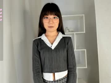 Bridgetbottrell, 18 years old, GOAL: Tease my blouse [28 tokens remaining] Hanna is here! Help me reach 500 thumbs up^^ My fav  77/143 #new #shy #asian #lovense #18, webcam photo
