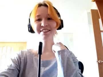Bryannabilal, 18 years old, Spin around once!  #shy #teen #cute #new #18 [25 tokens remaining], webcam photo