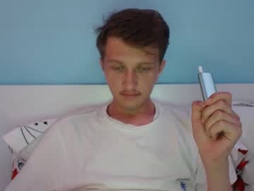 Bubbleblond big cock cam stud 21 yrs streaming live