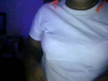 Squirting cam girl Bunniebai live now