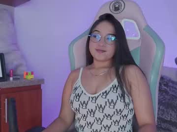 Buttercup_li, 18 years old, GOAL: Show tits [30 tokens remaining] Welcome to my room! #natural #18 #latina #lovense #new, webcam photo