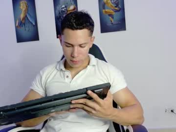 Camilo_roau_, GOAL: take off clothes [25 tokens remaining] Welcome to my room! #new #gay #anal #muscle #cumshow, webcam photo