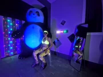 Candylovedady, 25 years old, Candy #asian #skinny #new #German #Italian # English, webcam photo