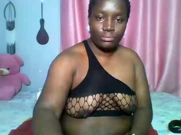 Squirting cam girl Carameltwo live now