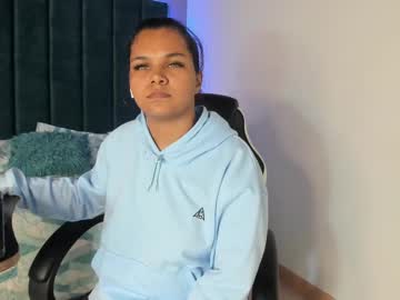 Carolina_evanss, 23 years old, Goal: fuck me strong and don't stop #bigboobs #squirt #young #curvy #fuckmachine - Next Goal: POCISION DOG + MACHINE, webcam photo
