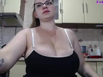 Best Female Sex Cams model Carolinadiamond, age 33 live now