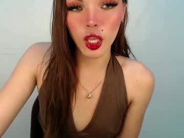 Skinny Asian cam girl Carsongrays live in HD