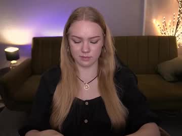 Celestenoirr, Goal: Change the outfit #nonude #new #18 #blonde #shy #bigass - Next Goal: show nails, webcam photo