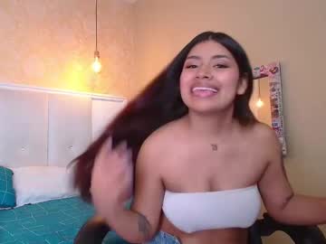 Squirting cam girl Chantalpetit age 23 yrs live now