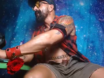Muscle cam star Charlieprospect, 46 yrs