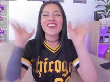 Cherry_jenklins8 • submissive • Chaturbate • public