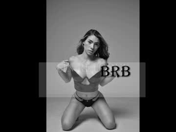 Squirting cam girl Chiara_carter age 23 yrs live now