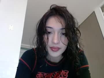 Chloe_snoww • skinny • chaturland • public