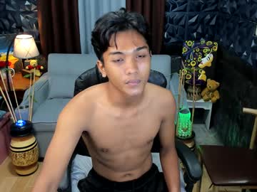 Chris_hardfucker, 'CrazyGoal': im new help me cum: Huge load cum show: #asian #new #petite #bigcock @ 500, webcam photo
