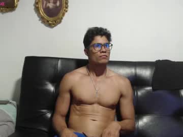Christian_musclet4 big cock cam stud 37 yrs streaming live