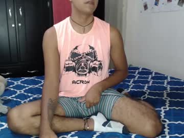 Live gay cam model Christofer_daddy20 yrs streaming now in HD