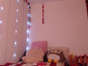Squirting cam girl Cinderella__004 age 19 yrs live now