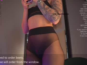 Squirting cam girl Cinnamonrollsweb age 27 yrs live now