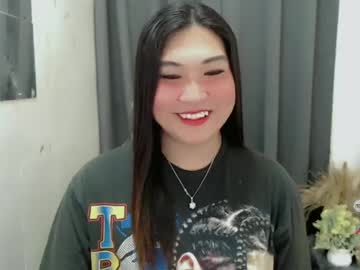 Skinny Asian cam girl Clairewntr_ live in HD